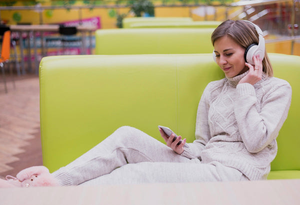 Elevate Your Audio Experience: Why Premium Headphones and Smart Speakers Matter
